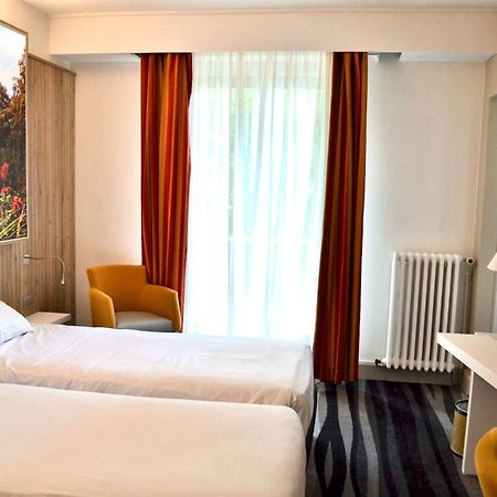 Kyriad Hotel Tours Centre Eksteriør billede