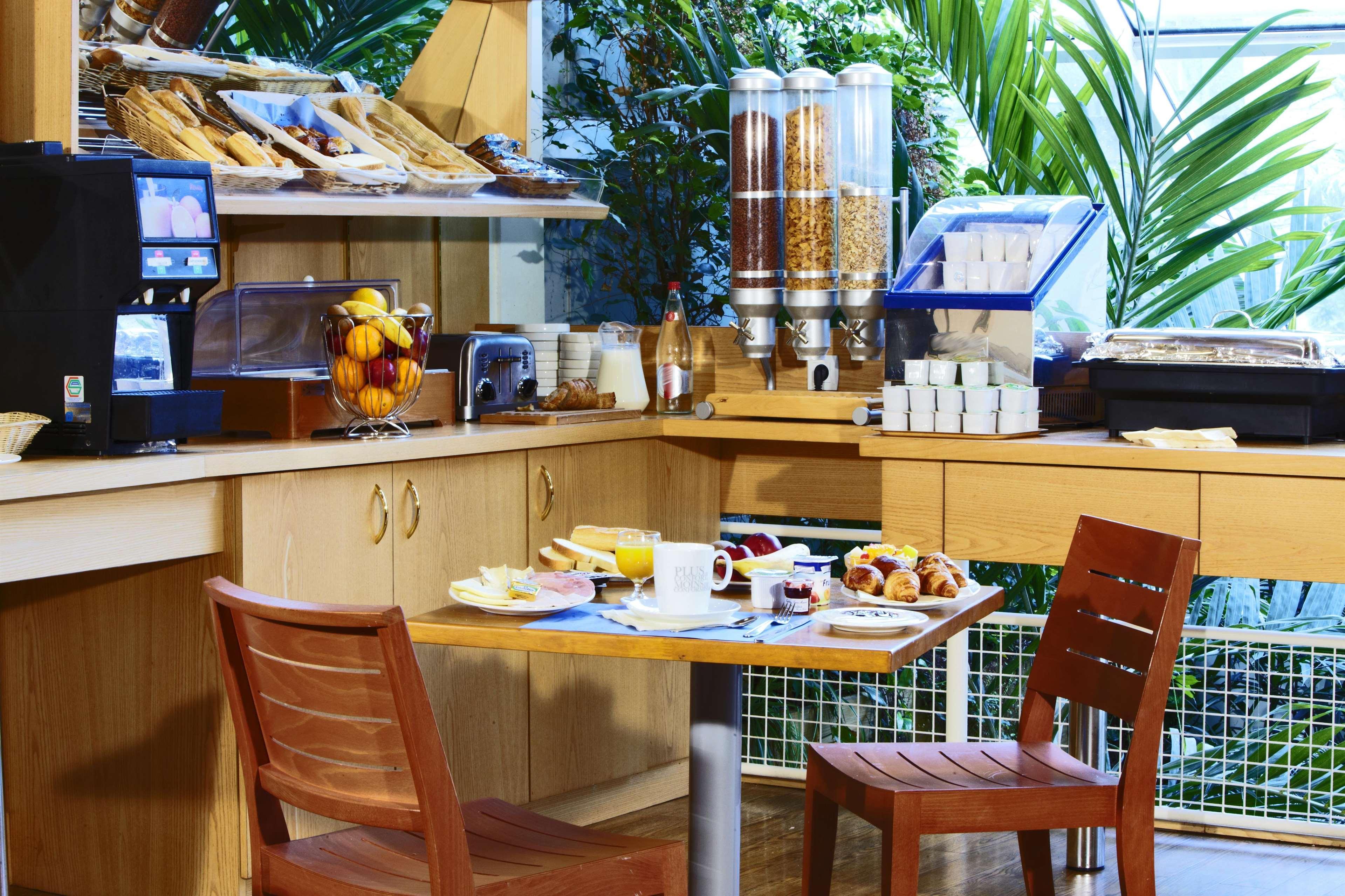 Kyriad Hotel Tours Centre Eksteriør billede