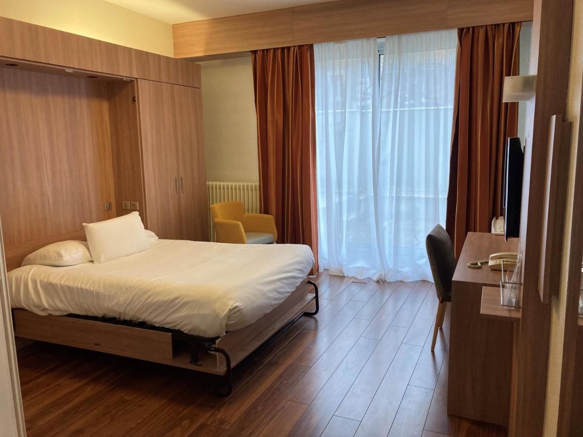 Kyriad Hotel Tours Centre Eksteriør billede